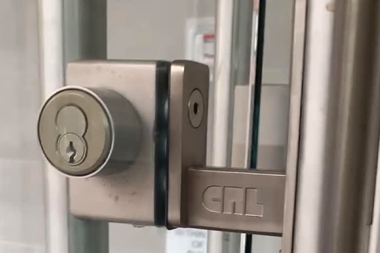 Professional commercial locks installation service in Cleveland, OH